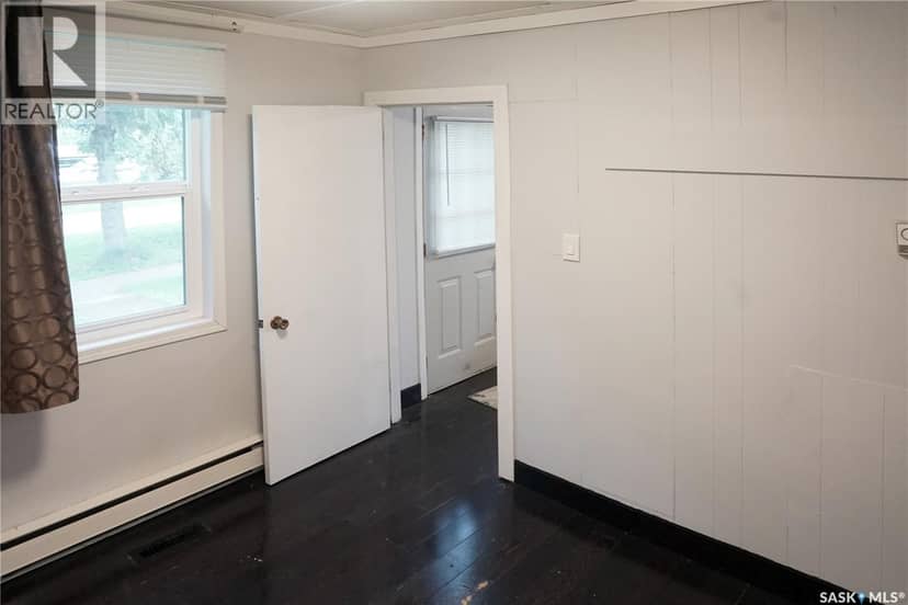 455 2nd STREET E — photo 12 of 23