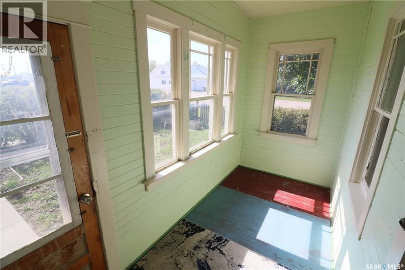 601 Butte AVENUE — photo 15 of 24