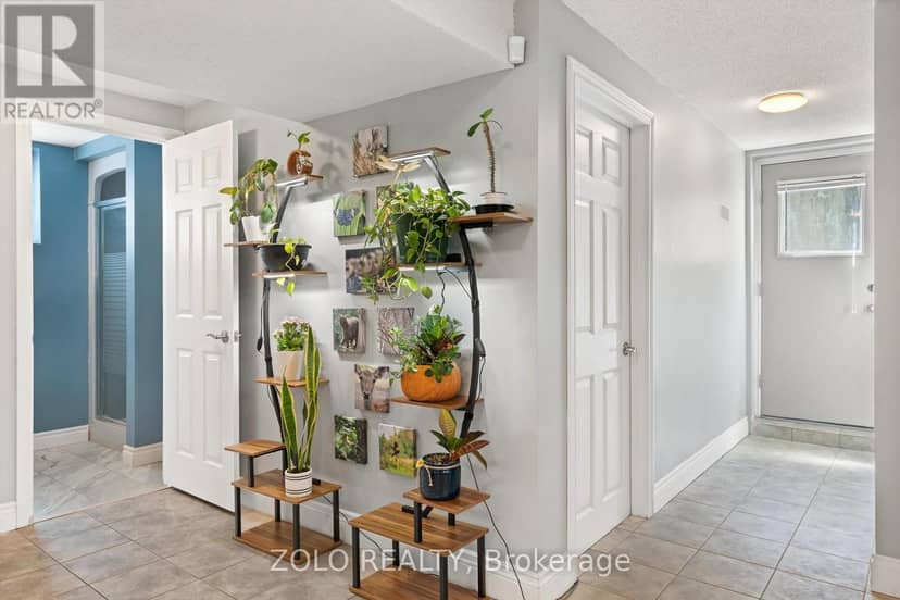 13 Cowan Drive — photo 32 of 40