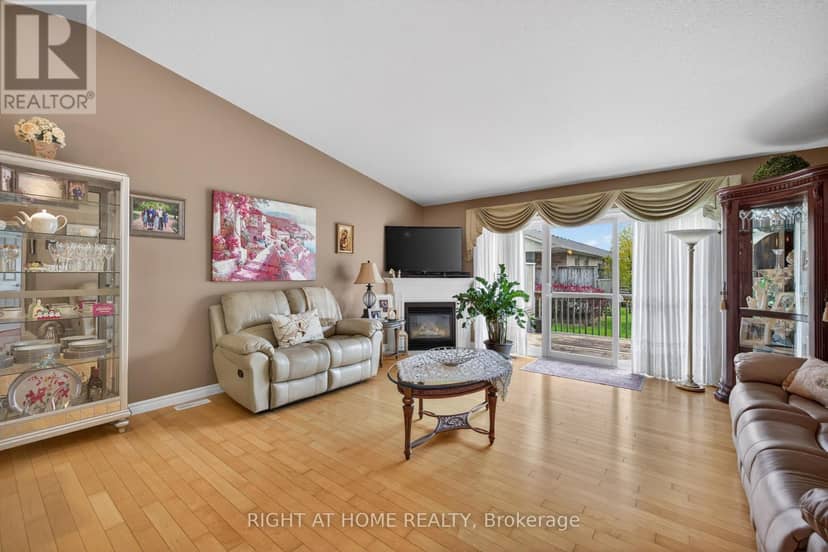 21 - 2100 Denview Avenue — photo 23 of 40