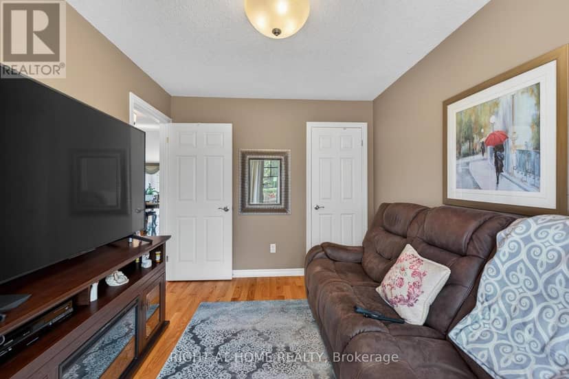 21 - 2100 Denview Avenue — photo 8 of 40