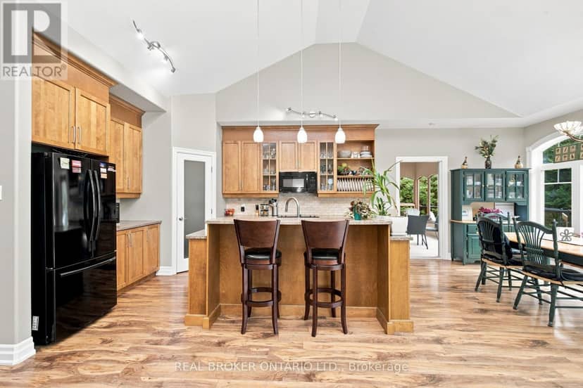 3475 Torwood Drive — photo 13 of 40