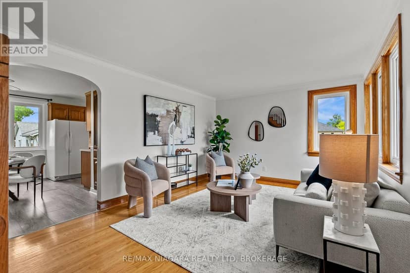 230 Wellington Street — photo 12 of 40