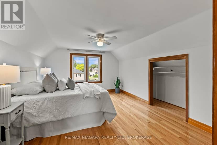 230 Wellington Street — photo 22 of 40
