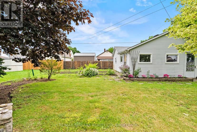 230 Wellington Street — photo 39 of 40