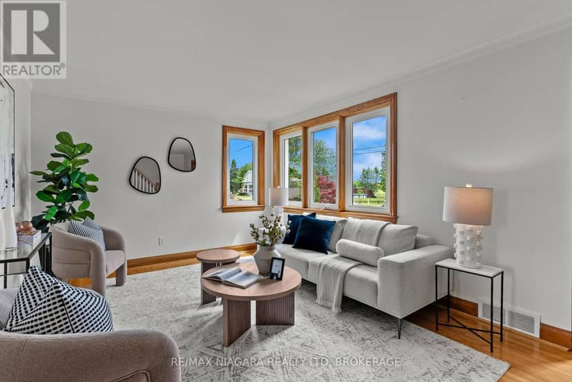 230 Wellington Street — photo 9 of 40