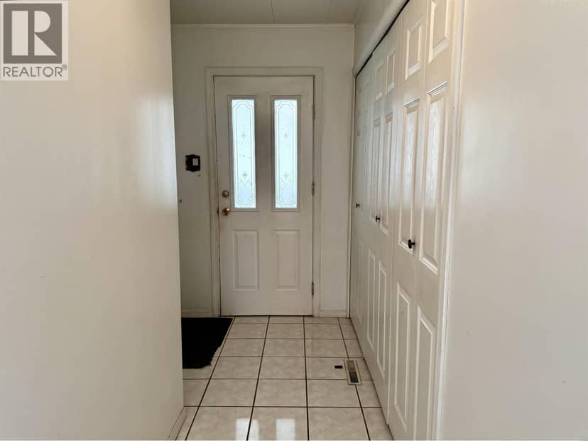 4020 1ST AVENUE, Smithers, photo 4
