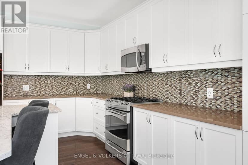 520 Brigatine Avenue — photo 10 of 40