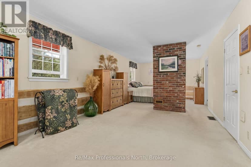 3569 Chetwynd Road — photo 19 of 40