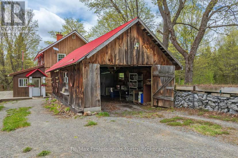 3569 Chetwynd Road — photo 35 of 40