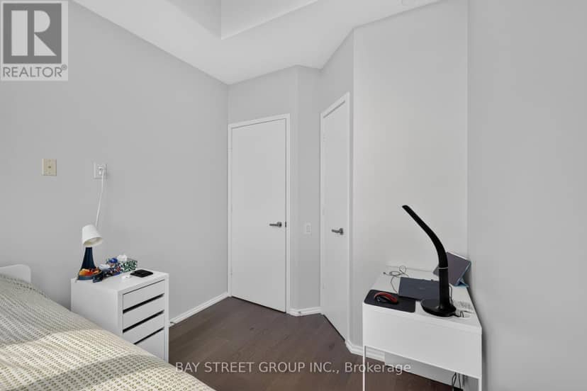5102 - 45 Charles Street E — photo 22 of 40