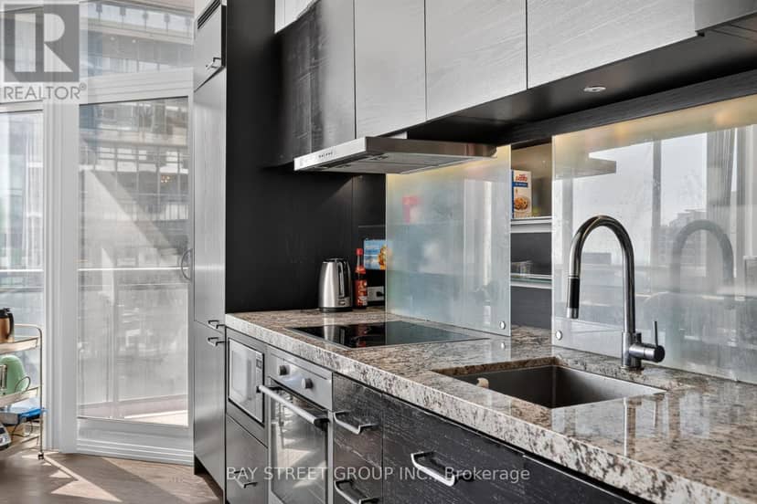 5102 - 45 Charles Street E — photo 6 of 40