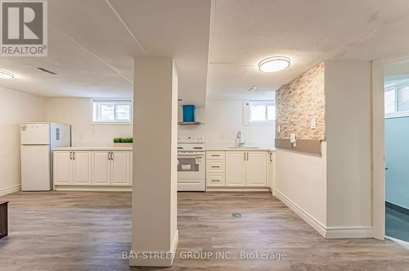 52 Glen Cameron Road — photo 26 of 34