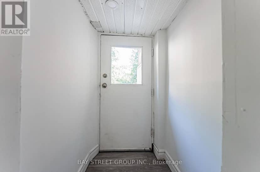 52 Glen Cameron Road — photo 32 of 34