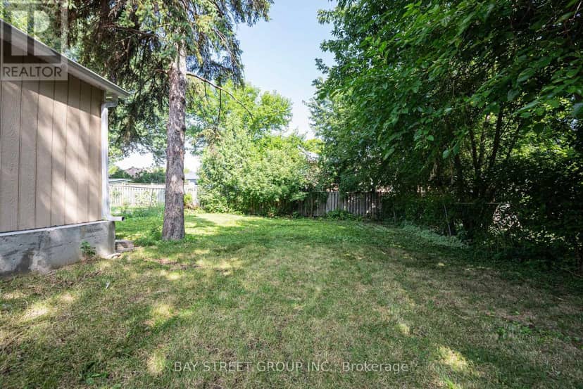 52 Glen Cameron Road — photo 6 of 34