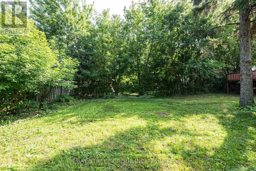 52 Glen Cameron Road — photo 7 of 34