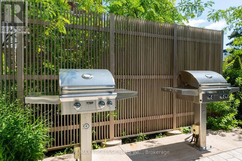 816 - 21 Park Street E — photo 29 of 40