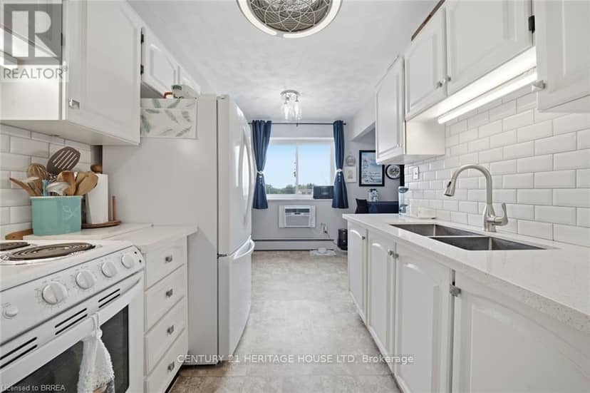 508 - 87 St George Street — photo 9 of 24