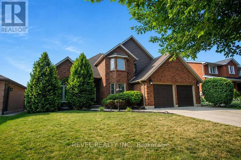 7 Cooper Court — photo 1 of 40