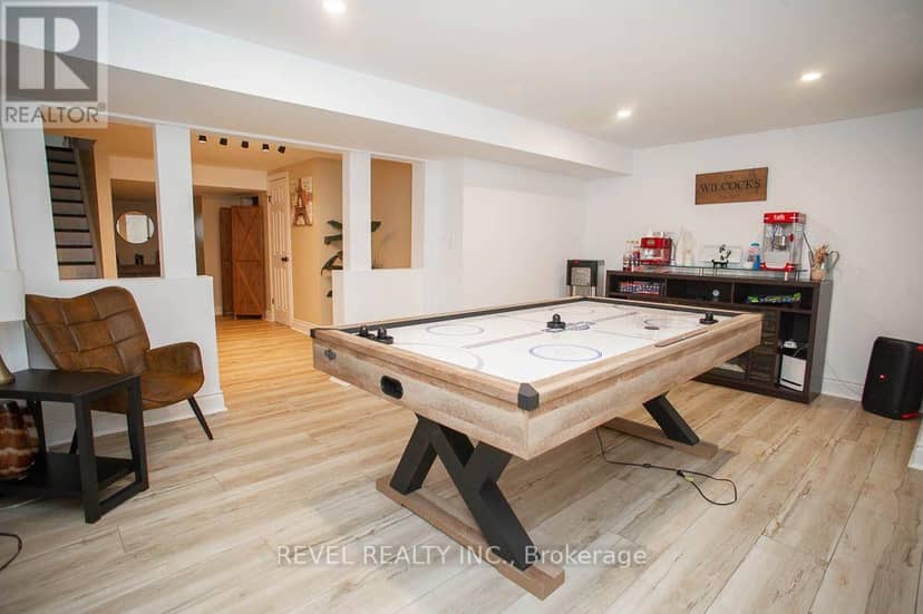 7 Cooper Court — photo 32 of 40