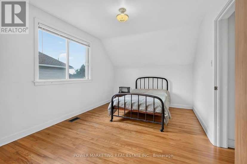 535 Dunbrack Street — photo 36 of 40