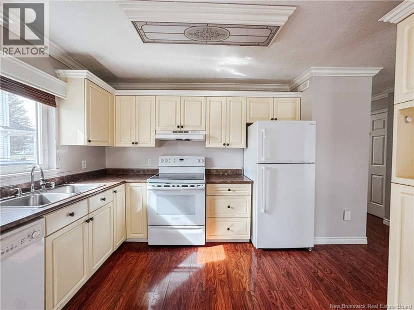 35 Arthur Street — photo 10 of 40