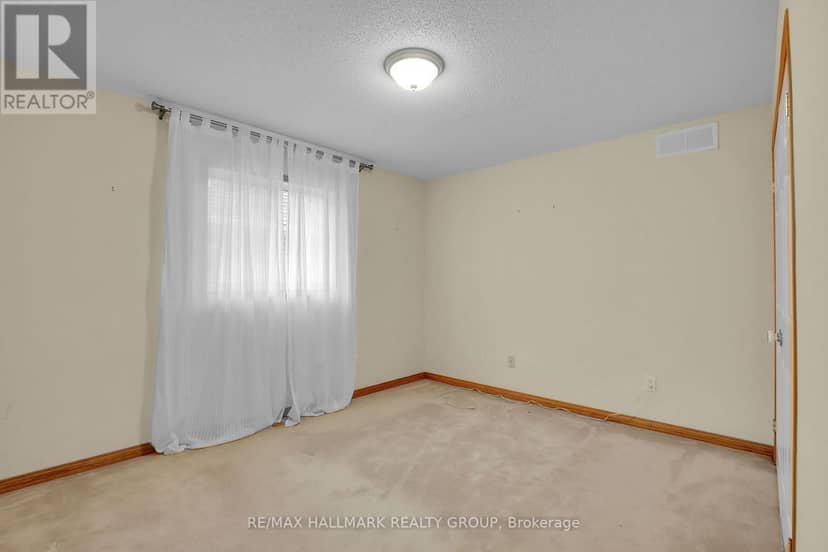 11 Riverstone Drive — photo 12 of 16