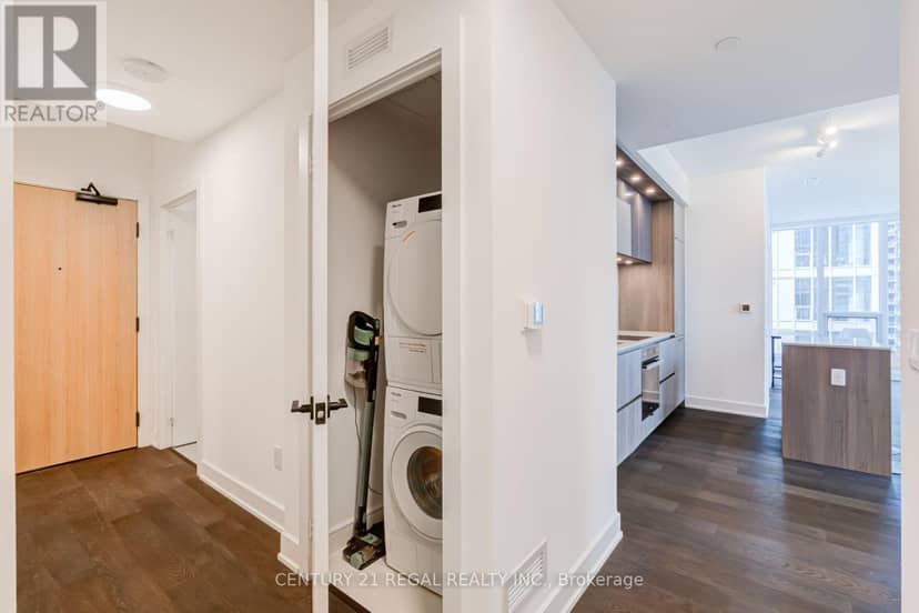 2204 - 15 Mercer Street — photo 15 of 40