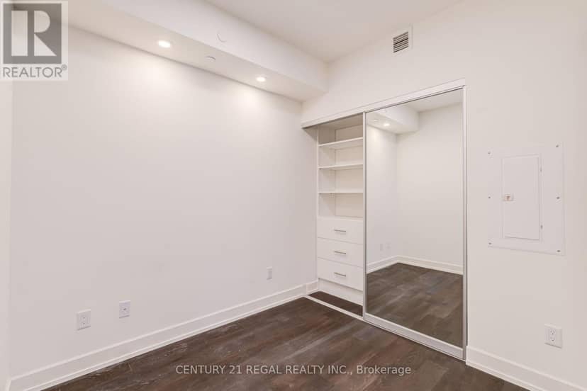 2204 - 15 Mercer Street — photo 18 of 40