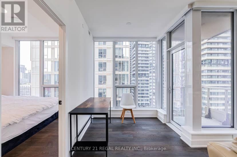 2204 - 15 Mercer Street — photo 37 of 40