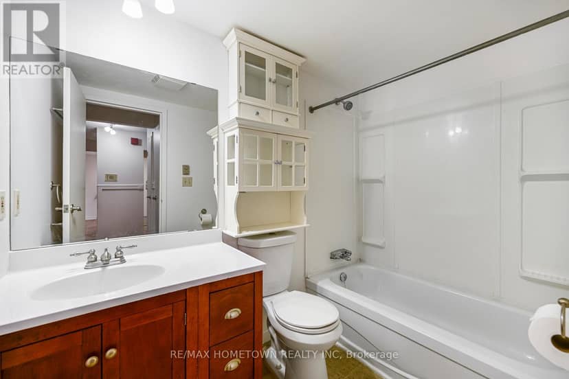 17 - 6 Charlotte Place — photo 22 of 27