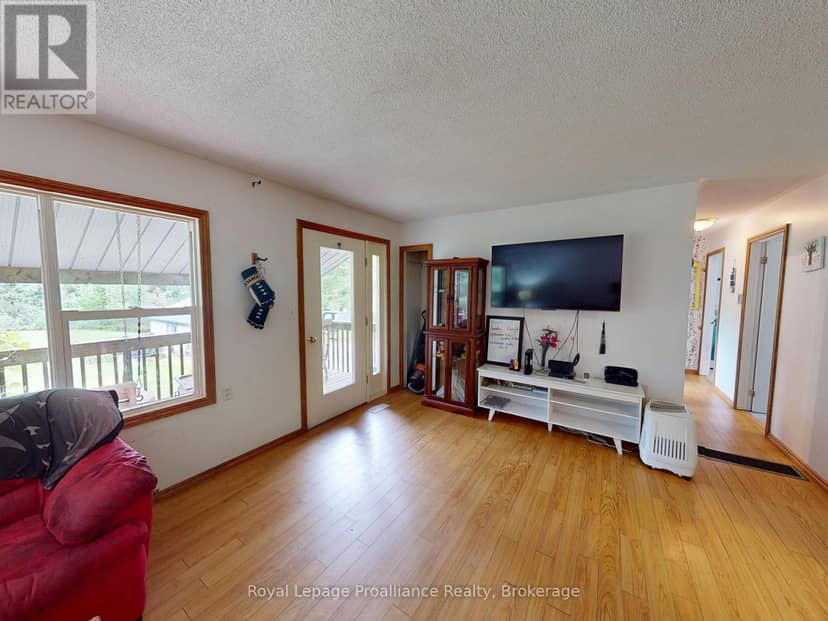 59 Helyer Road — photo 14 of 28