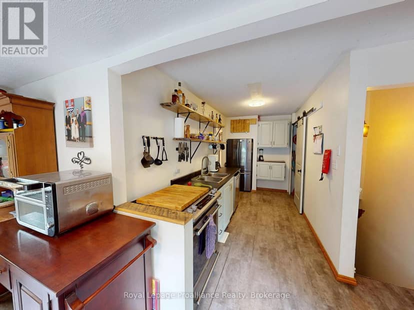 59 Helyer Road — photo 8 of 28
