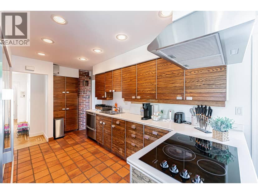 4327 LOCARNO CRESCENT, Vancouver, photo 8