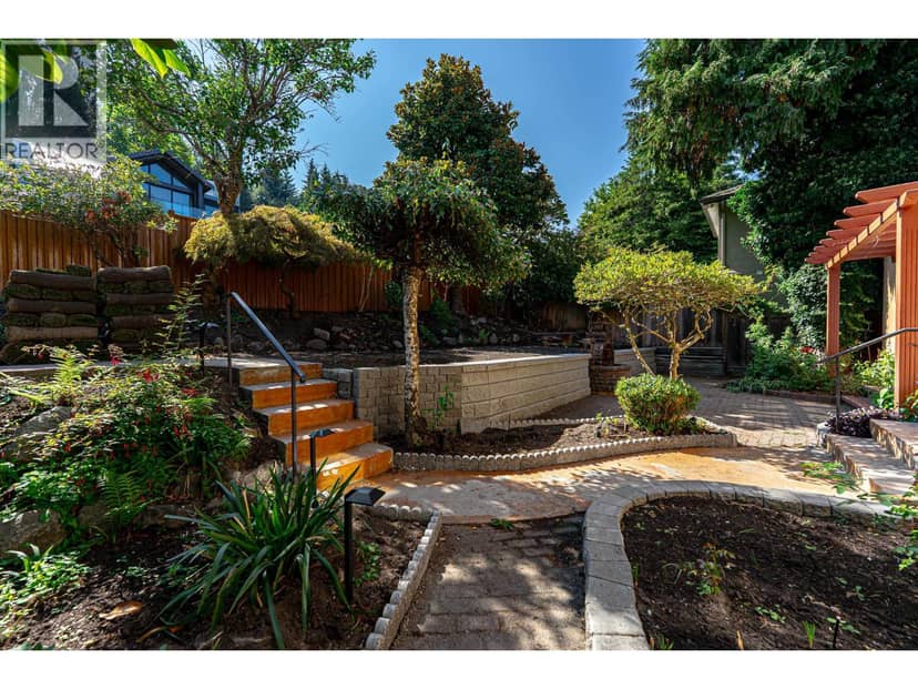 4327 LOCARNO CRESCENT, Vancouver, photo 3