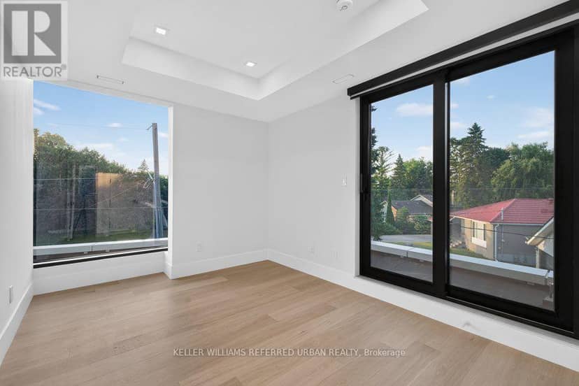 11 Knowles Crescent — photo 23 of 39