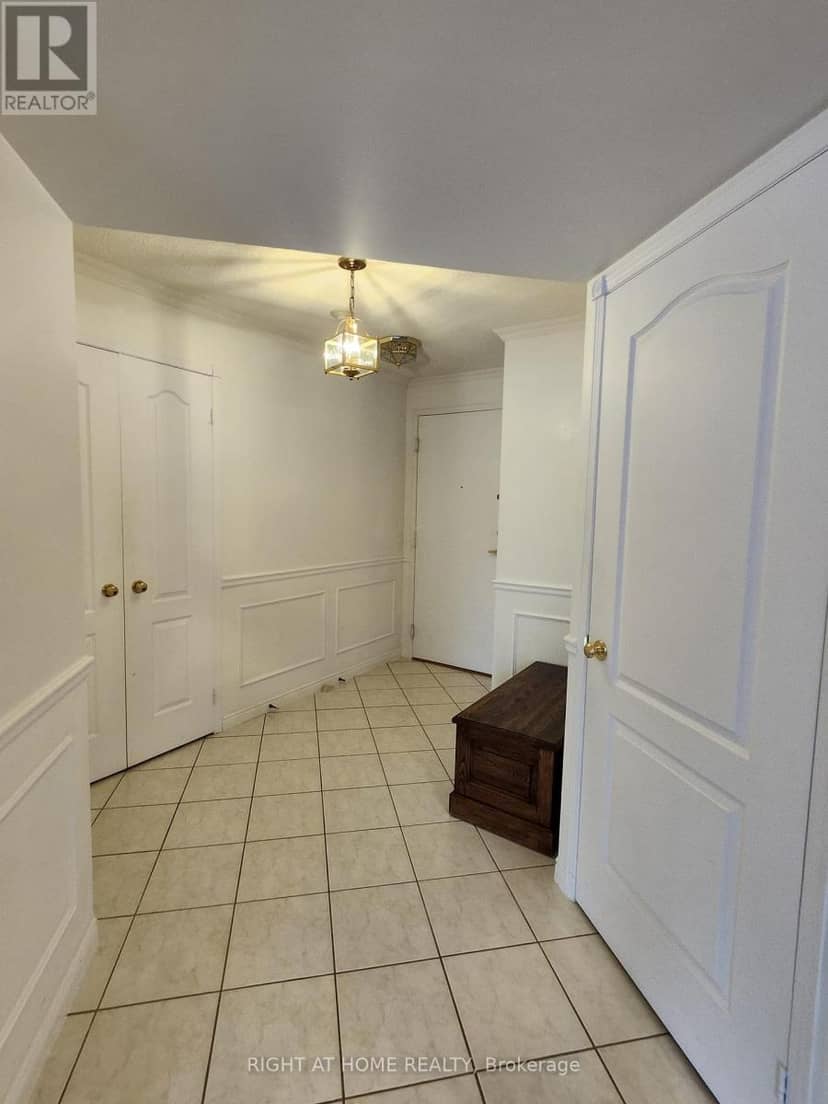 205 - 850 Steeles Avenue W, Vaughan, photo 4