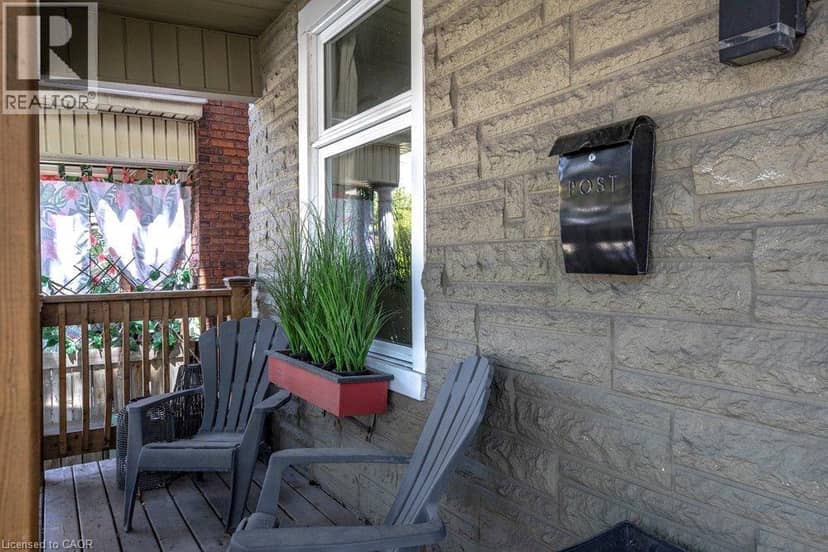 148 DUNDURN Street N — photo 2 of 40