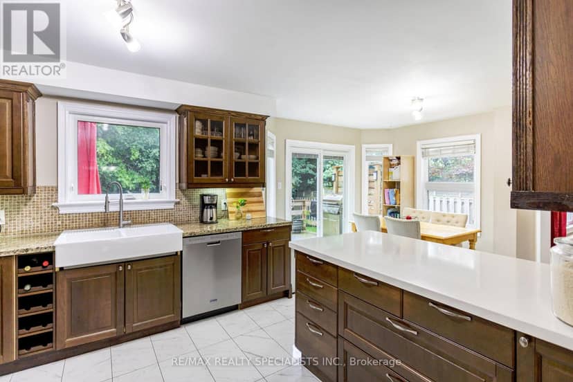 6343 Alderwood Trail — photo 10 of 40