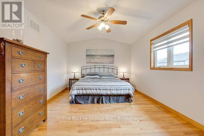 624 Cedar Street W — photo 25 of 40