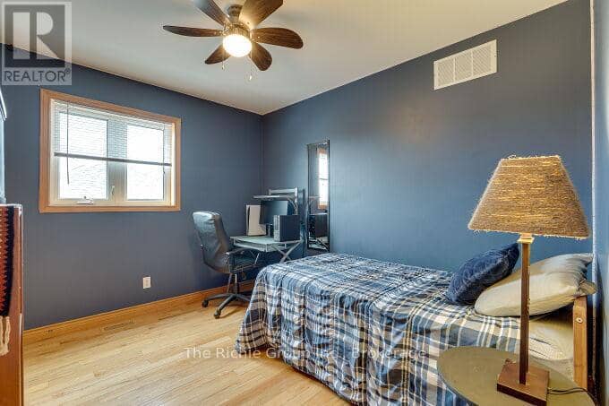624 Cedar Street W — photo 27 of 40