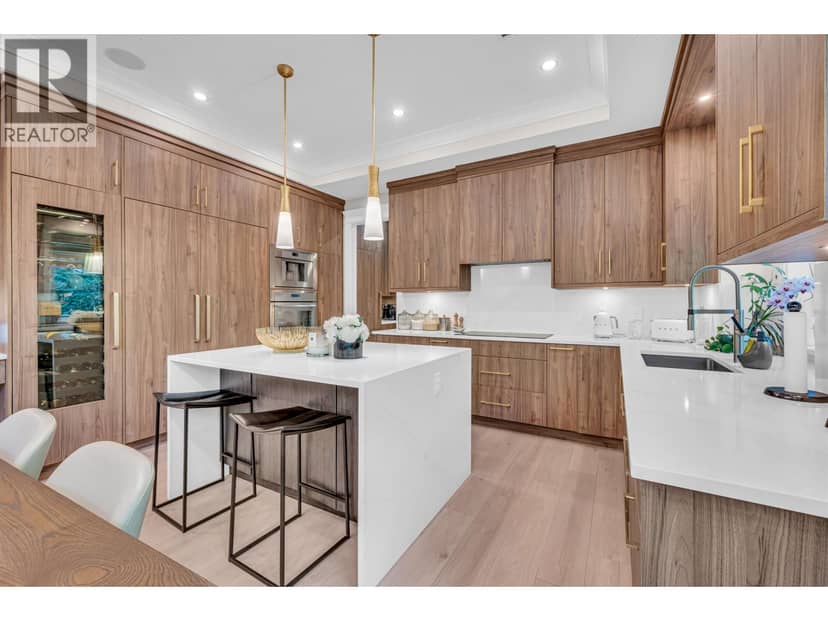 7128 BRIDGE STREET, Richmond, photo 8