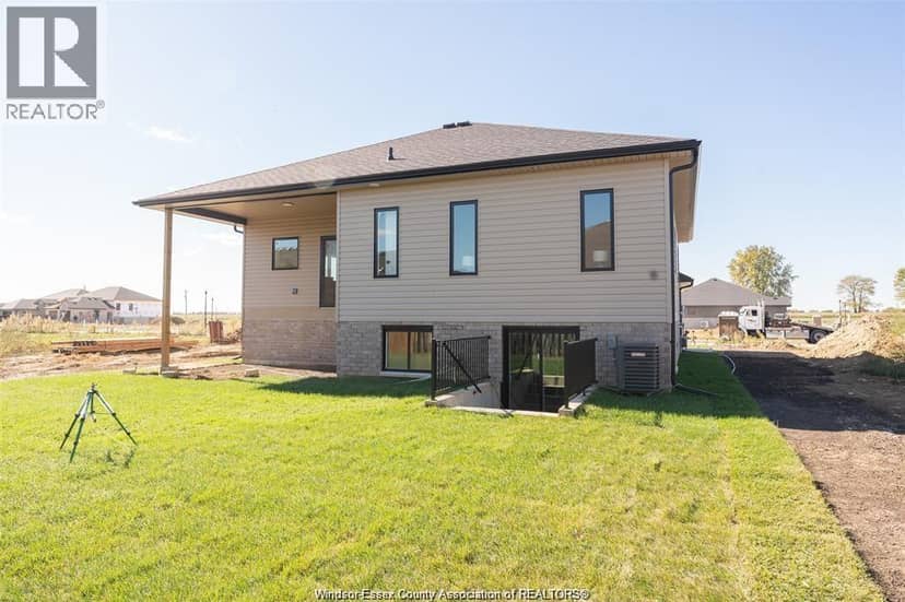 51 Fenceline Drive — photo 8 of 40