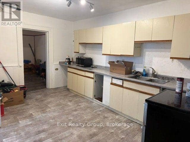 36 Bettes Street — photo 7 of 20