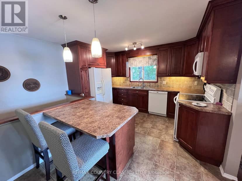29 Brown Lane — photo 22 of 40