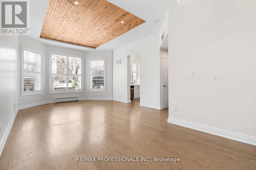 C - 253 Wellesley Street E — photo 14 of 40