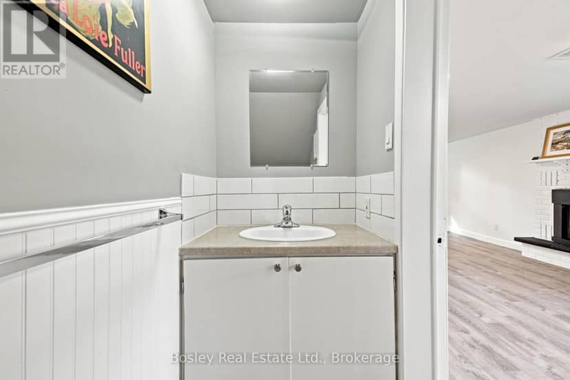 4 Griffin Road — photo 27 of 39