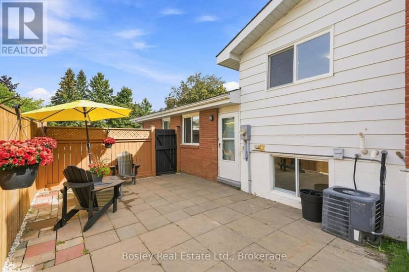 4 Griffin Road — photo 33 of 39