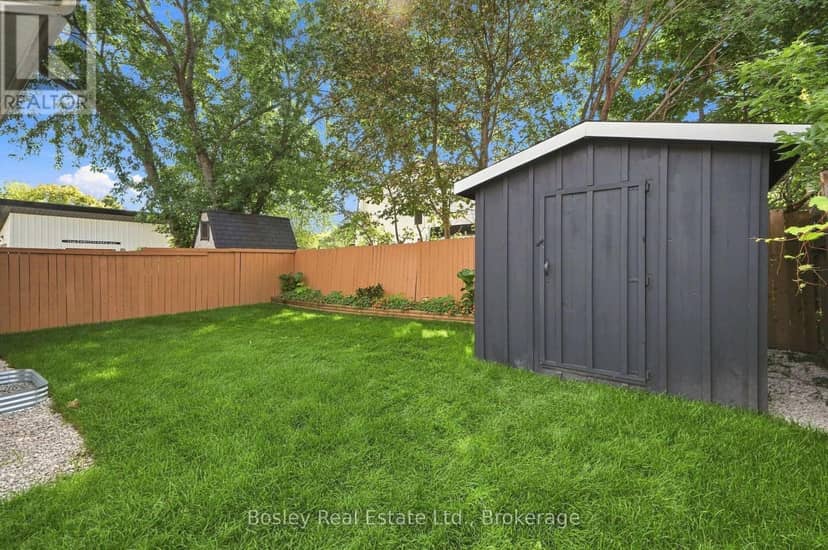 4 Griffin Road — photo 34 of 39