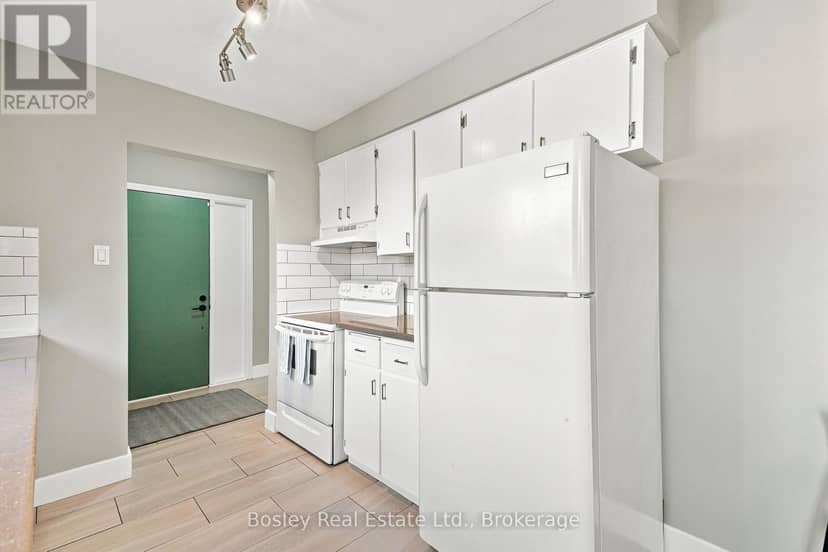 4 Griffin Road — photo 6 of 39
